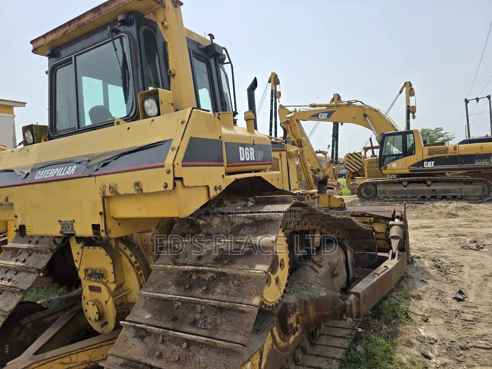 D6r Caterpillar Bulldozer Eith Ripper.