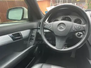 Mercedes-Benz C300 2008 White