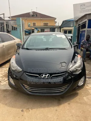 Hyundai Elantra GLS Sedan FWD (1.8L 4cyl 6M) 2013 Black