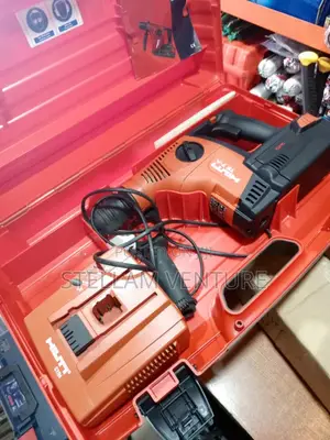 Hilton Battery Hammer