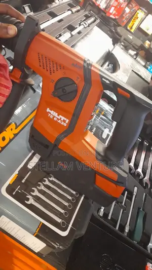 Hilton Battery Hammer