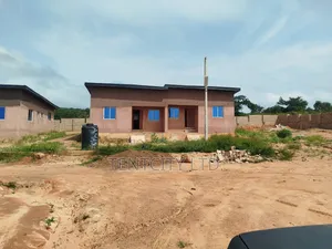 4bdrm Bungalow in Beside Sunrise for sale