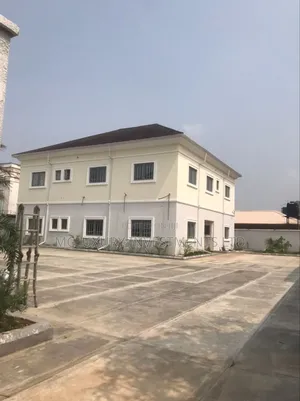 3bdrm Duplex in Lekki Phase 1 for rent