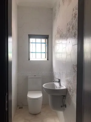 3bdrm Block of Flats in Lekki for rent