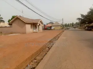 2bdrm Apartment in Beside Owners, Makurdi for sale