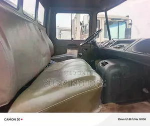 Mercedes 608d
Pickup Long Chassis