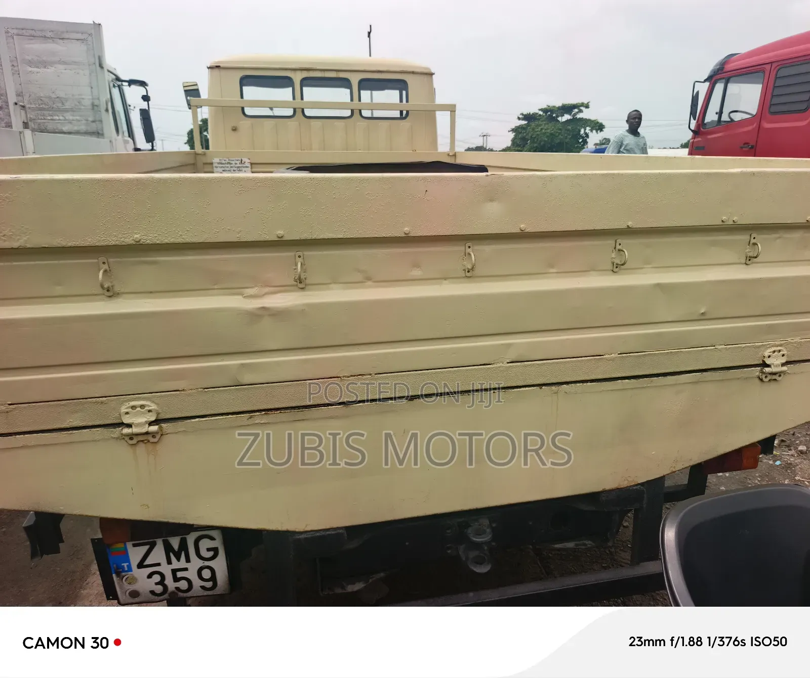 Mercedes 608d
Pickup Long Chassis