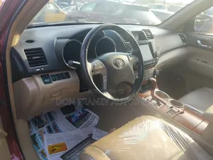 Toyota Highlander Limited 2010 Burgundy