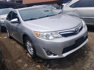 Toyota Camry LE 4dr Sedan (2.5L 4cyl 6A) 2013 Silver
