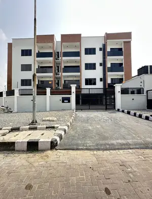 2bdrm Apartment in A Well Secured, Lekki Phase 1 for sale