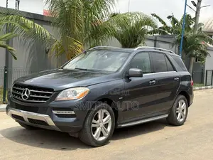 Mercedes-Benz M Class ML 350 BlueTEC 4Matic 2012 Gray