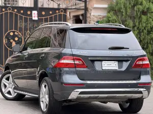 Mercedes-Benz M Class ML400 4MATIC 4dr SUV AWD (3.0L 6cyl Turbo 7A)
