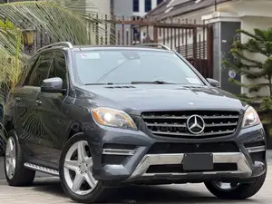 Mercedes-Benz M Class ML400 4MATIC 4dr SUV AWD (3.0L 6cyl Turbo 7A)