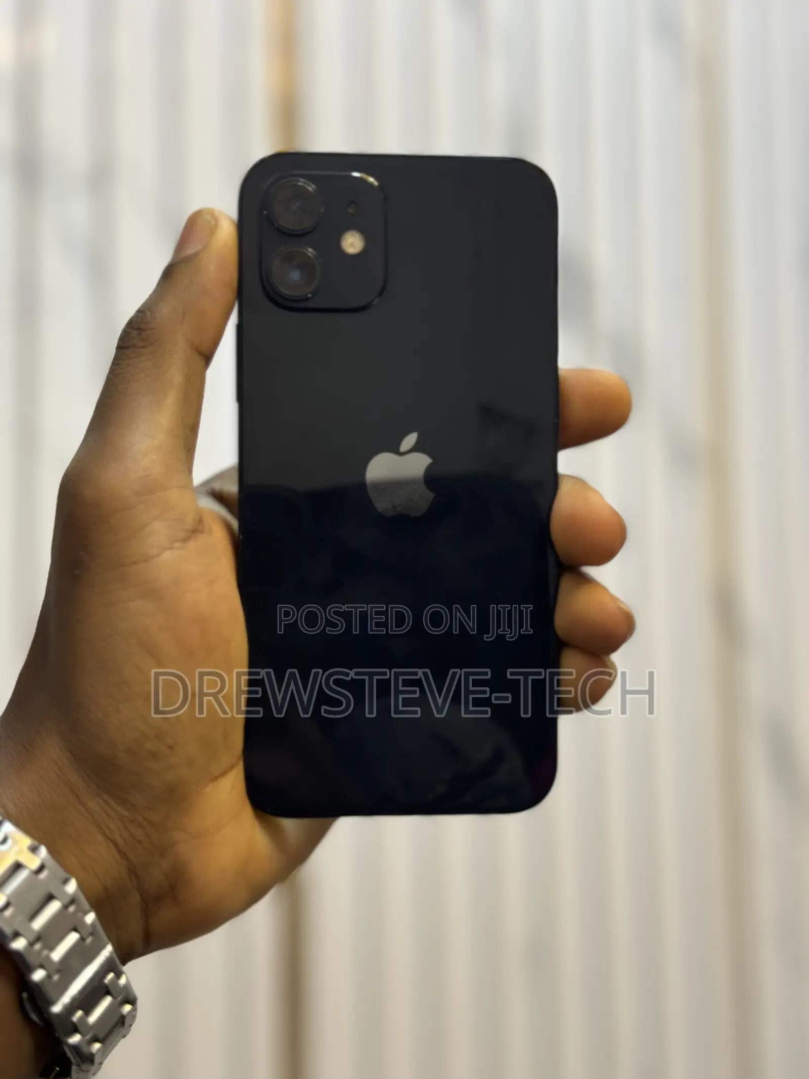 Apple iPhone 12 64 GB Black