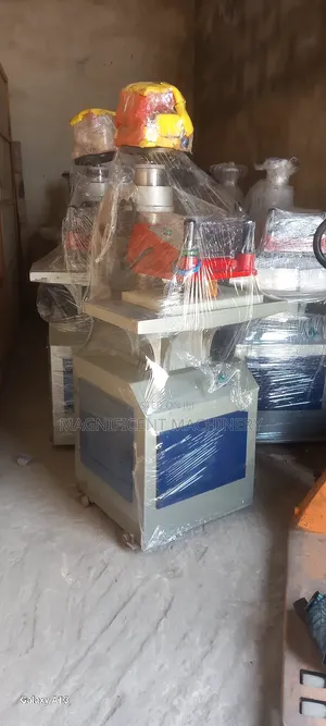 Nylon Shopping Bags Hydraulic Punching Machine