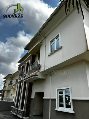 5bdrm Duplex in Ibeju for sale