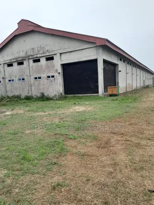 Industrial Warehouse Lessing