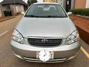 Toyota Corolla LE 2004 Silver