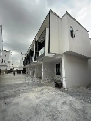 4bdrm Townhouse/Terrace in Chevron for sale