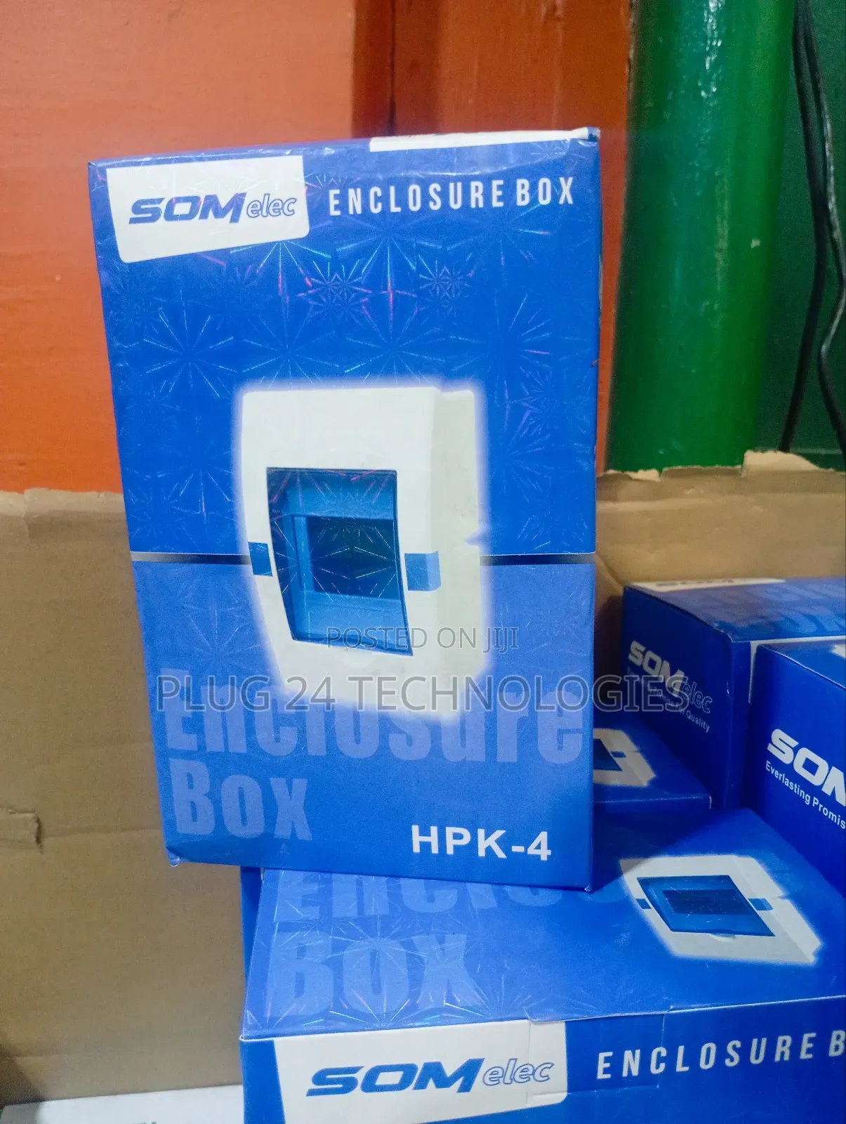 4 Way Enclosure