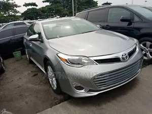 Toyota Avalon XLE 4dr Sedan (3.5L 6cyl 6A) 2015 Gray