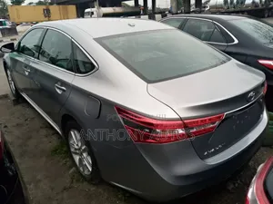 Toyota Avalon XLE 4dr Sedan (3.5L 6cyl 6A) 2015 Gray