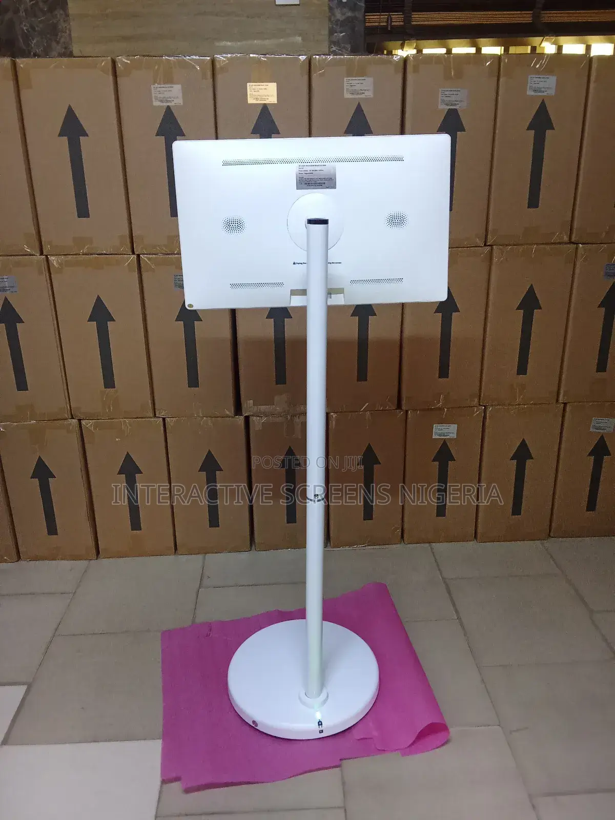 24 Inches Android Rotating Touchscreen