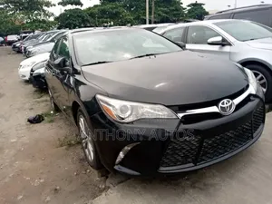 Toyota Camry SE 4dr Sedan (2.5L 4cyl 6A) 2016 Black