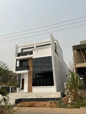 5bdrm House in Engr Lere Adigun Gra, Basorun for sale