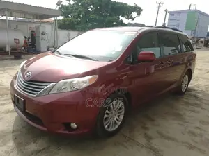 Toyota Sienna 2011 Burgandy