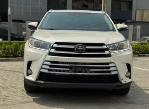Toyota Highlander XLE 2019 White