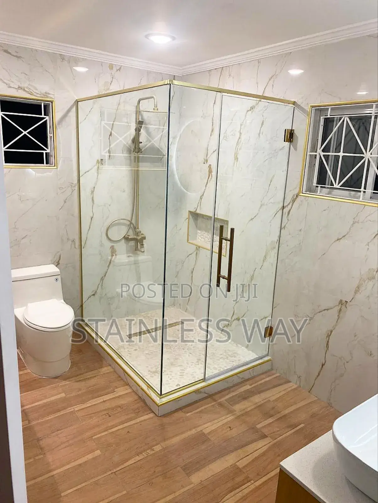 Pivot Door Shower Cubicle