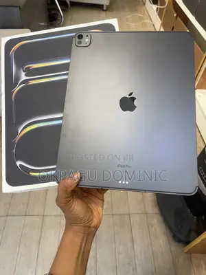 Apple iPad Pro 13 (2024) 1 TB Black