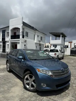 Toyota Venza V6 AWD 2010 Blue