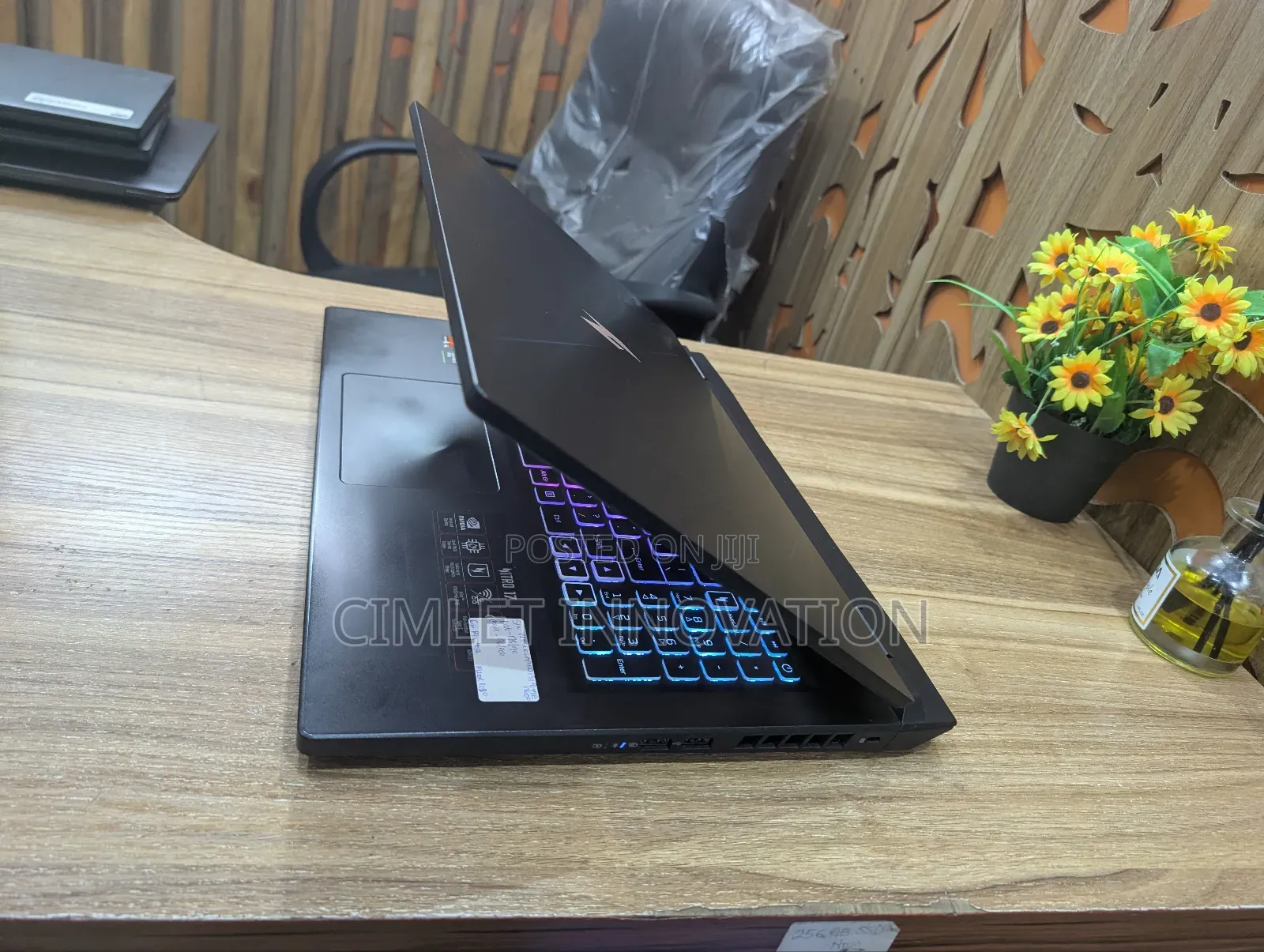 Laptop Acer Nitro 17 16GB AMD Ryzen 7 SSD 1T