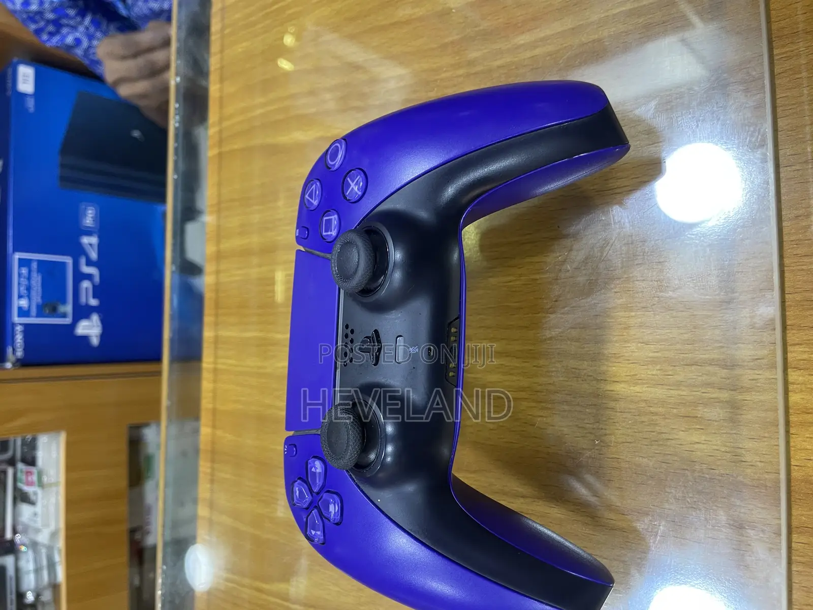 Clean Ps5 Controller (Follow Come)