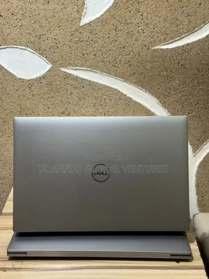 Laptop Dell Precision 5570 64GB Intel Core I9 SSD 1.5T