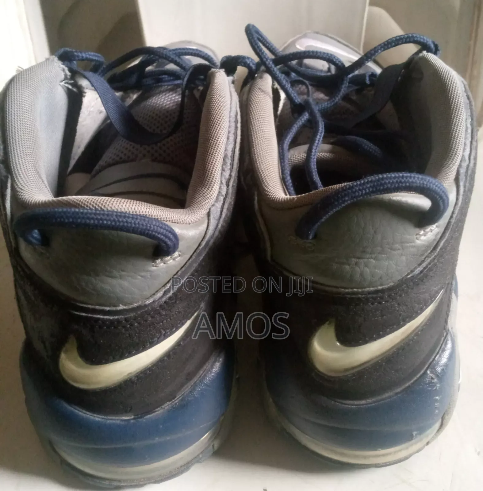 Nike Air Flow