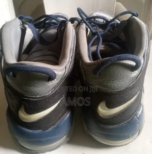 Nike Air Flow