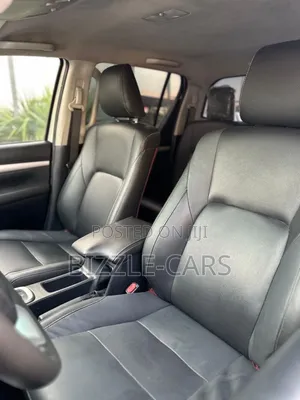 Toyota Hilux 2020 White