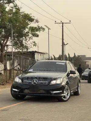 Mercedes-Benz C300 2009 Black
