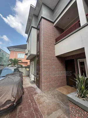 4bdrm Townhouse / Terrace in Gbagada Lagos for rent
