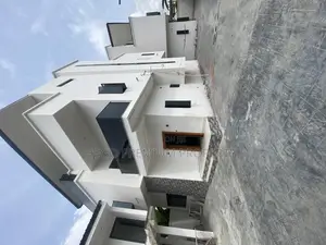 4bdrm Penthouse in Spring Valley, Uzoba for sale