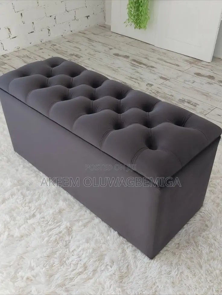 Button Top Ottoman