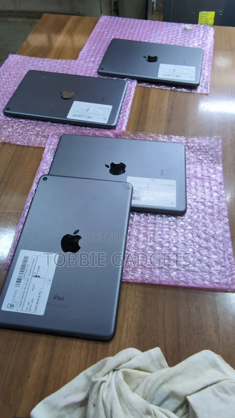 Apple iPad mini 5 64 GB Gray