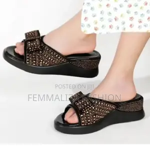 Kids Rhinestones Wedge Slippers