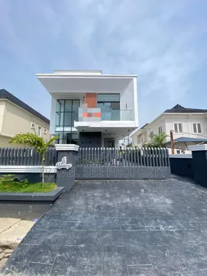 Furnished 5bdrm Mansion in Residential Area for sale
