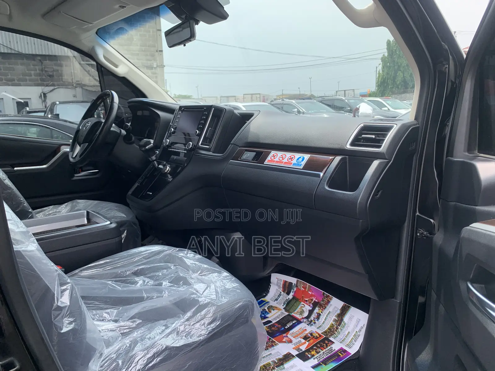 Toyota Granvia 2024 Black