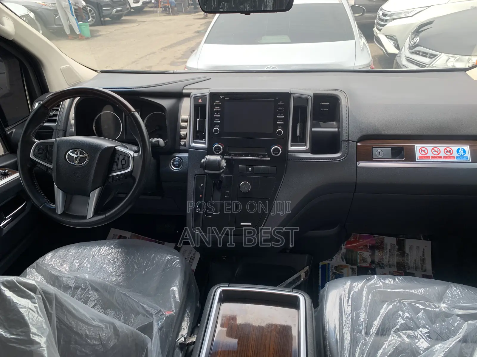 Toyota Granvia 2024 Black