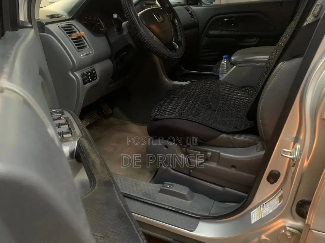 Honda Pilot 2006 Silver